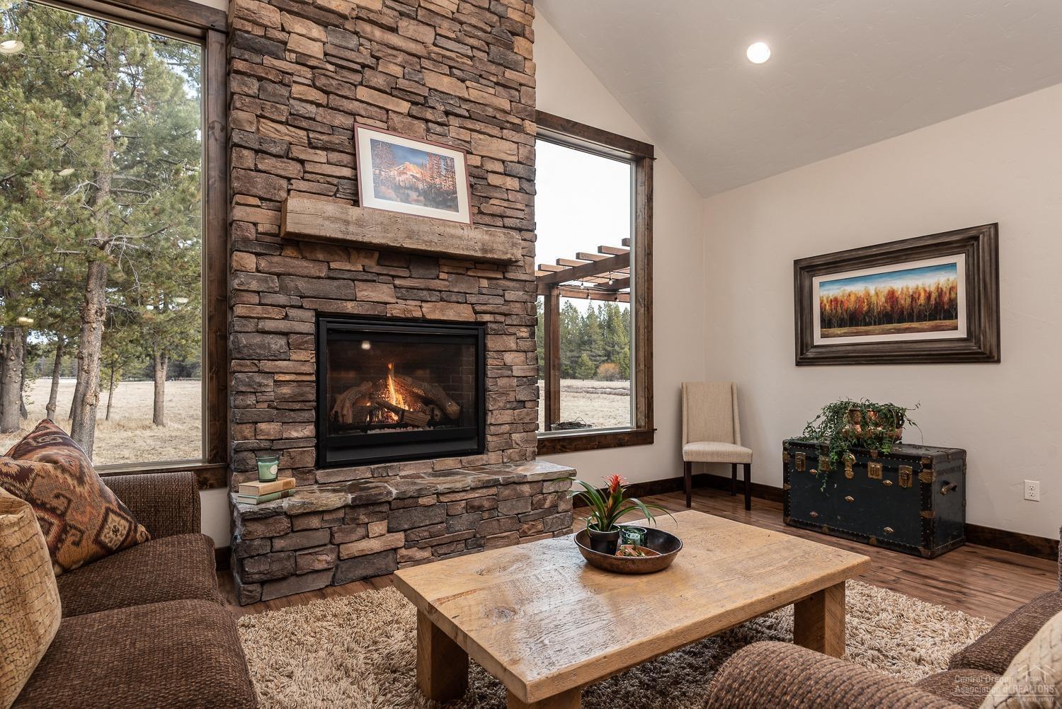 16878 Fontana Road Bend, OR 97707 - Photo 4 of 25 Additional Photo
