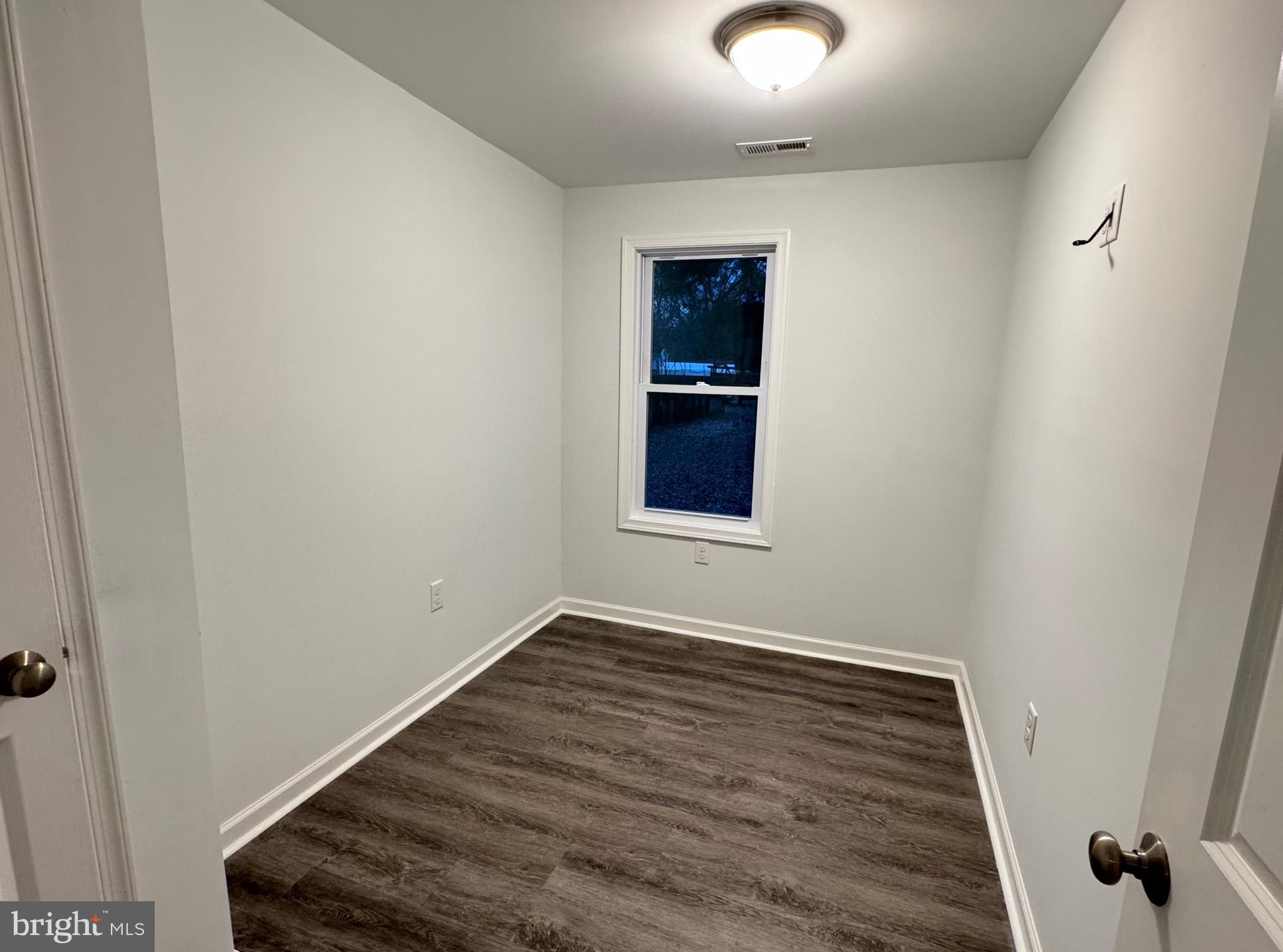 318 Carter Avenue Denton, MD 21629 - Photo 21 of 38 Guest room