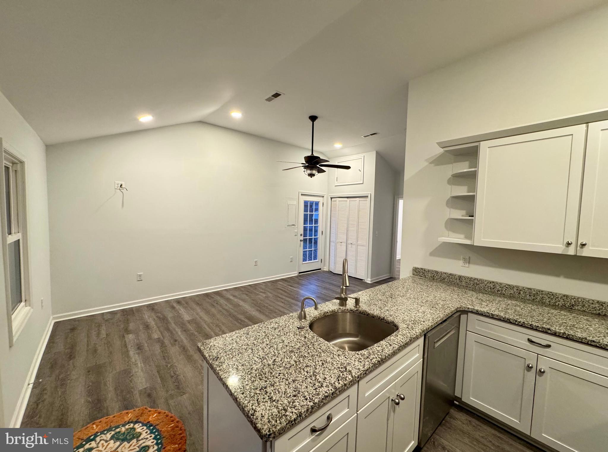 318 Carter Avenue Denton, MD 21629 - Photo 8 of 38 Granite countertops, quality stainless appliances