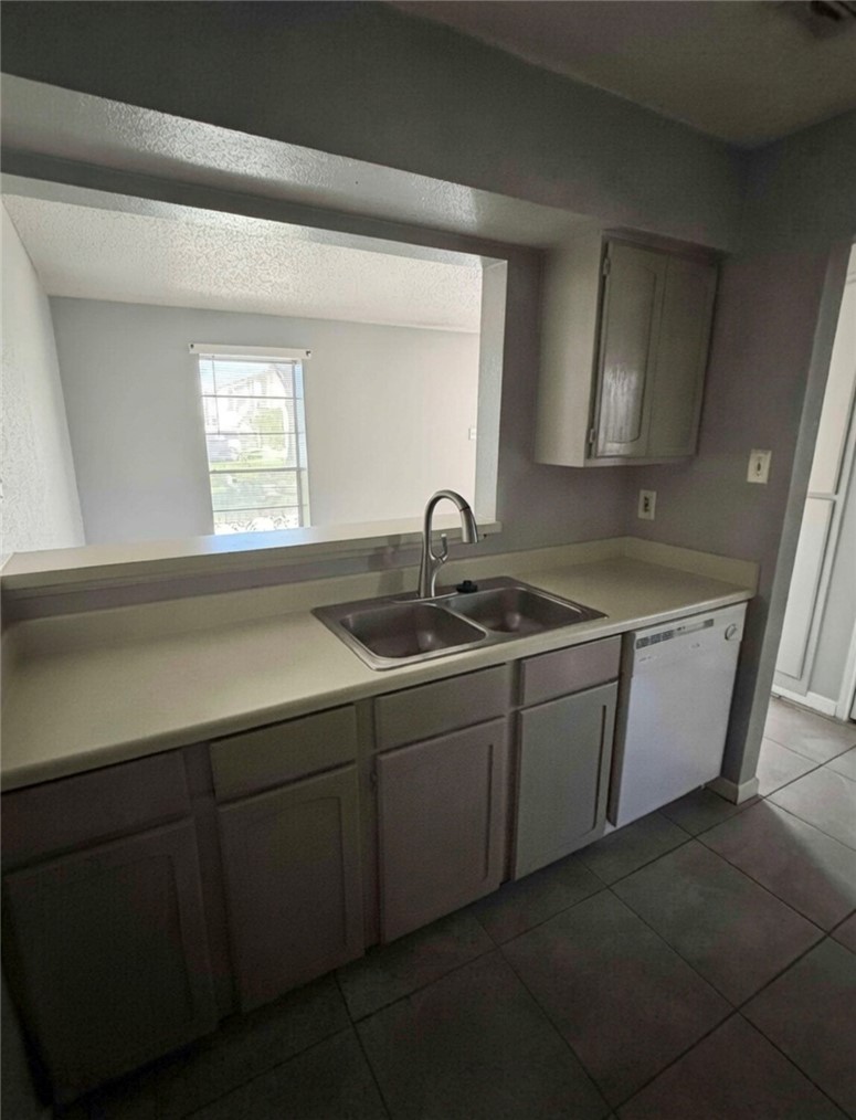 6702 Everhart Road, Unit T107 Corpus Christi, TX 78413 - Photo 9 of 14