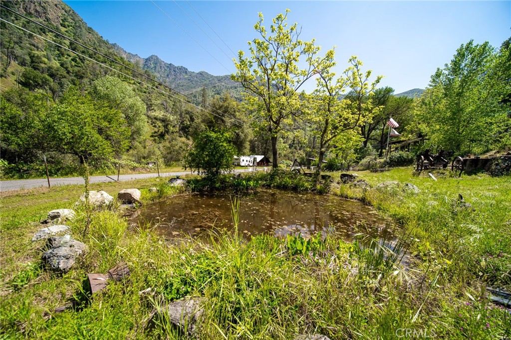 10049 Incline Road El Portal, CA 95318 - Photo 27 of 44 a view of yard with green space