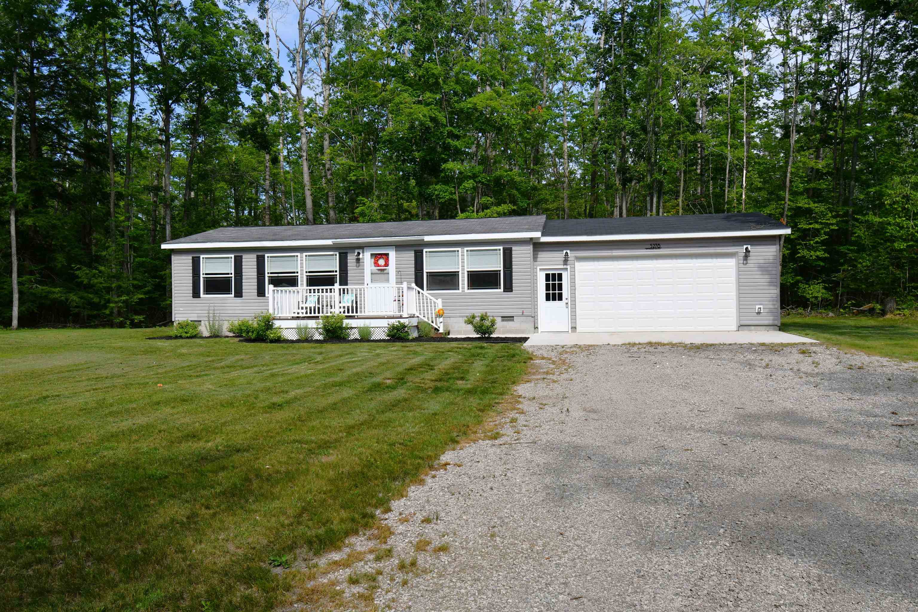 5278 Reynolds Road Cheboygan, MI 49721 - Photo 1 of 58