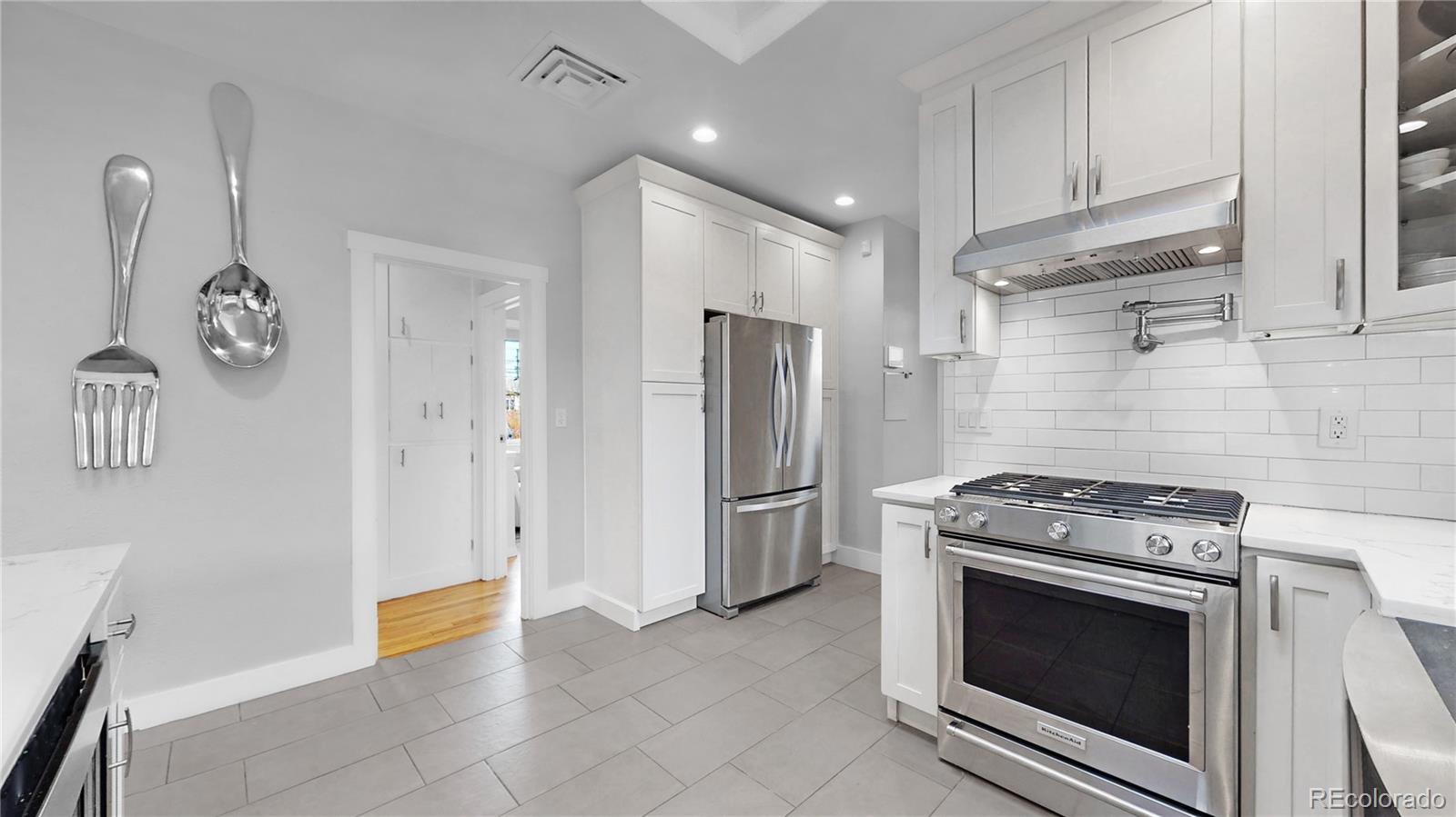 3131 West Clyde Place Denver, CO 80211 - Photo 13 of 40