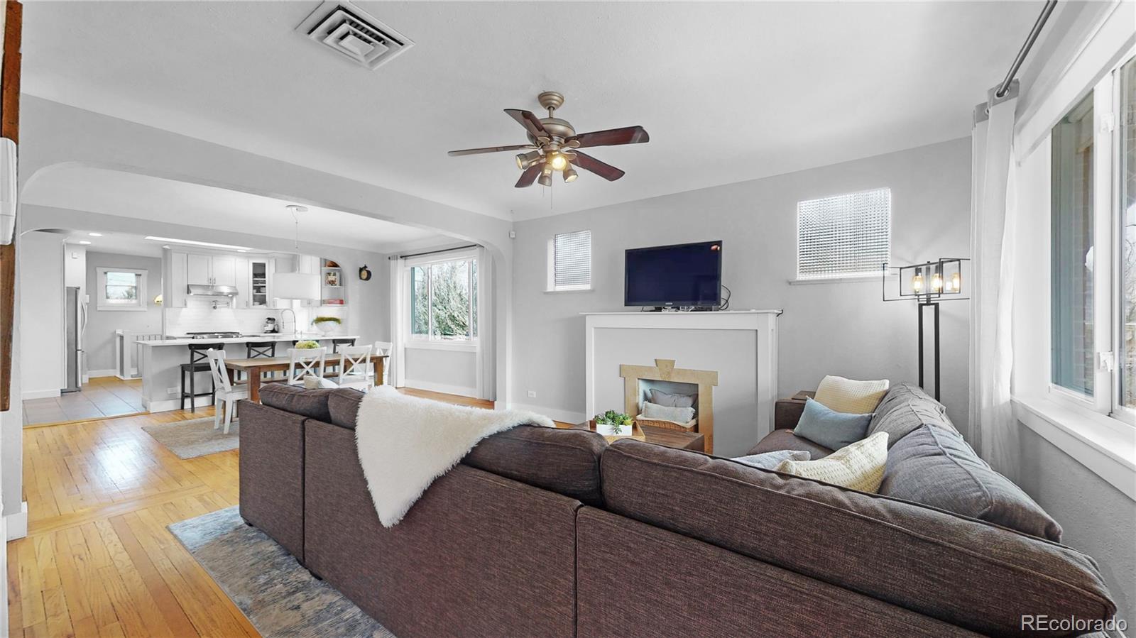 3131 West Clyde Place Denver, CO 80211 - Photo 4 of 40