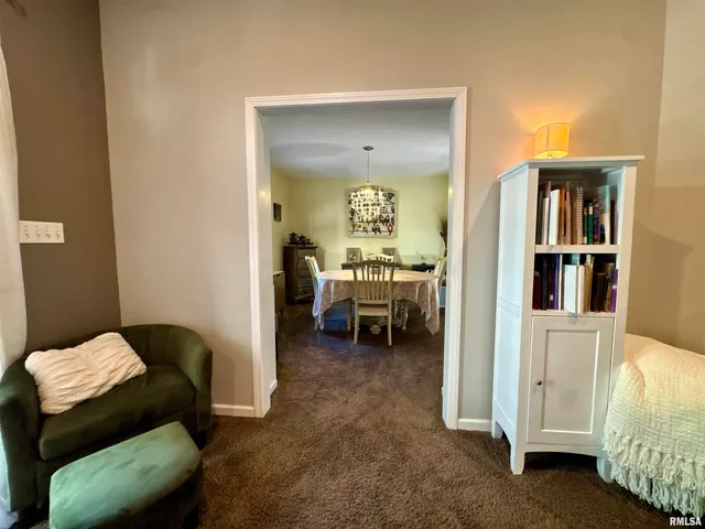 $349,900 | 1801 Colonial Drive, Marion, IL 62959