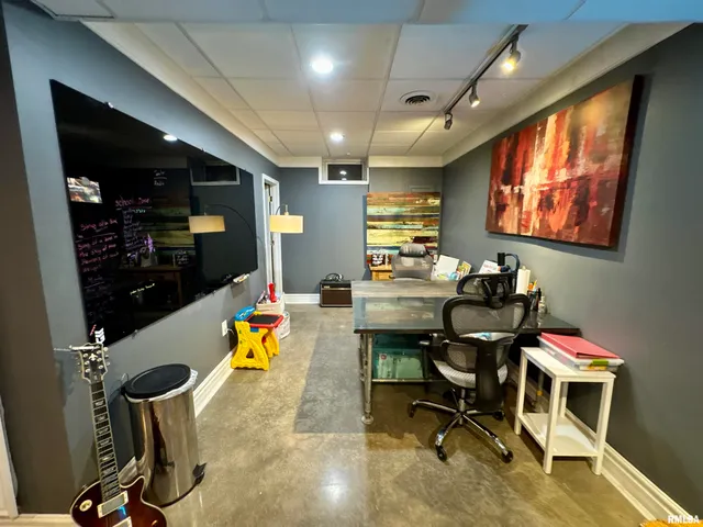 $349,900 | 1801 Colonial Drive, Marion, IL 62959