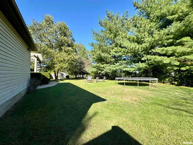 $349,900 | 1801 Colonial Drive, Marion, IL 62959