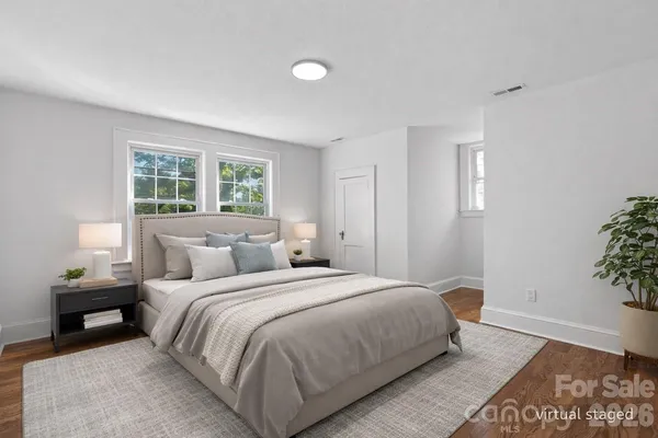 $724,900 | 625 4th St Drive Northwest, Hickory, NC 28601