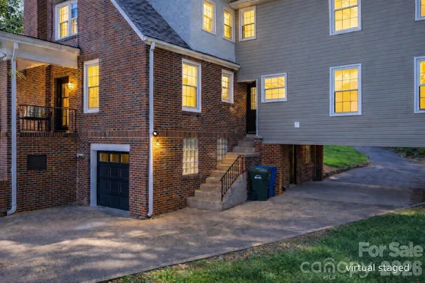 $724,900 | 625 4th St Drive Northwest, Hickory, NC 28601