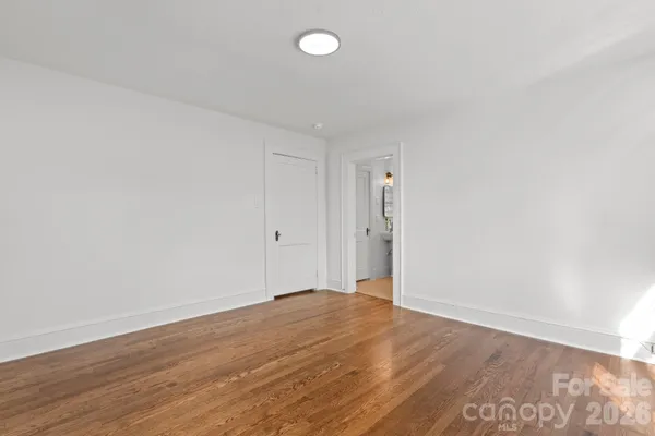 $724,900 | 625 4th St Drive Northwest, Hickory, NC 28601