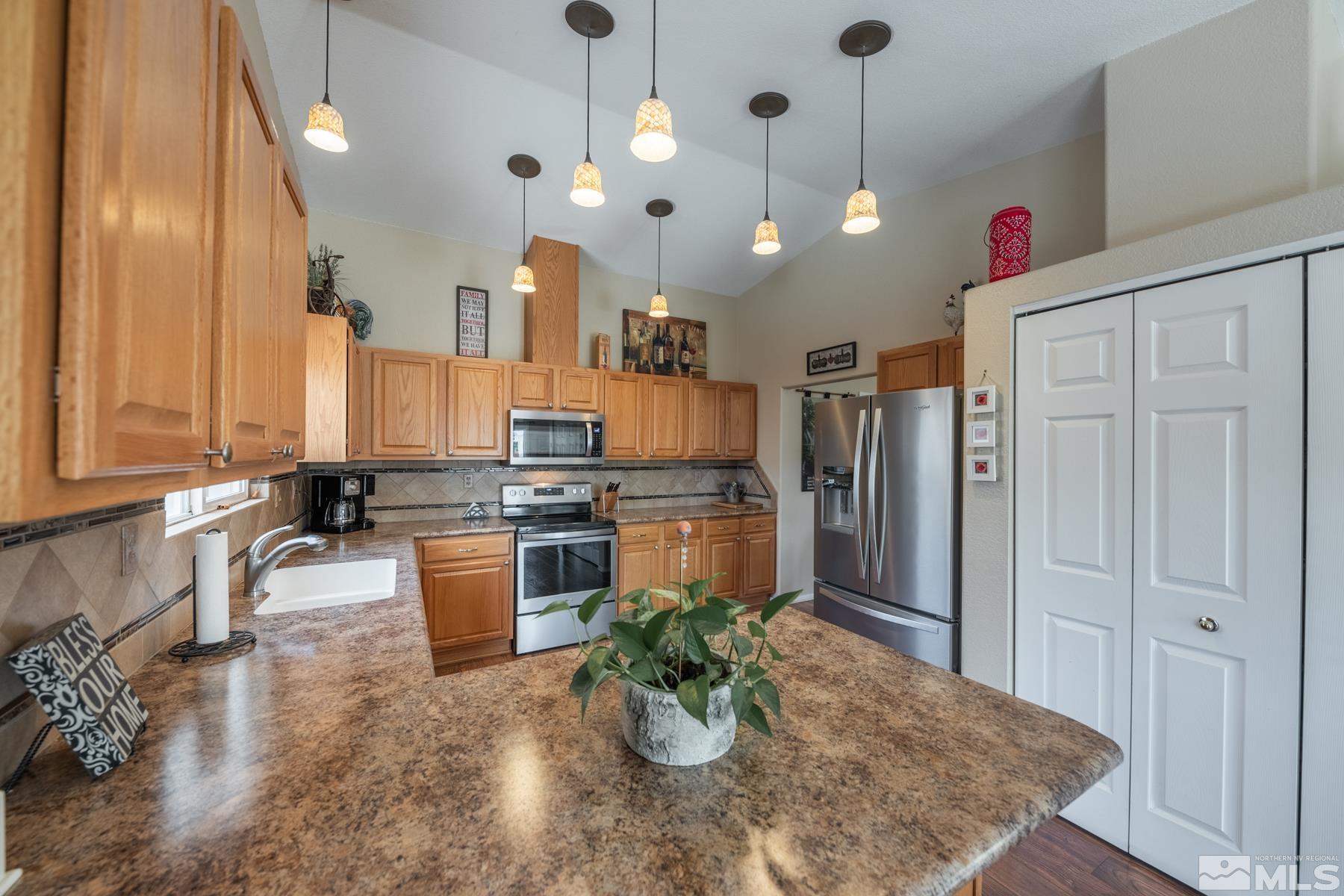 2318 Ruddy Way Sparks, NV 89441 - Photo 12 of 35 Photo 12
