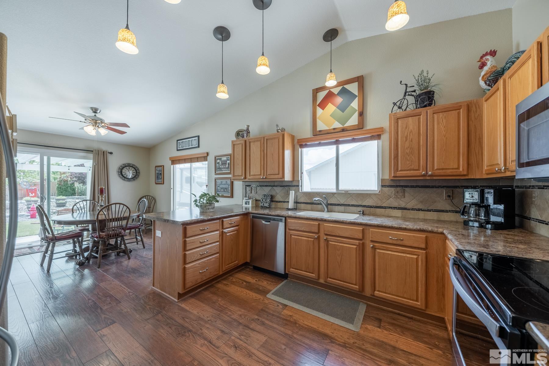 2318 Ruddy Way Sparks, NV 89441 - Photo 14 of 35 Photo 14