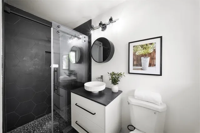 a view of an empty room with window