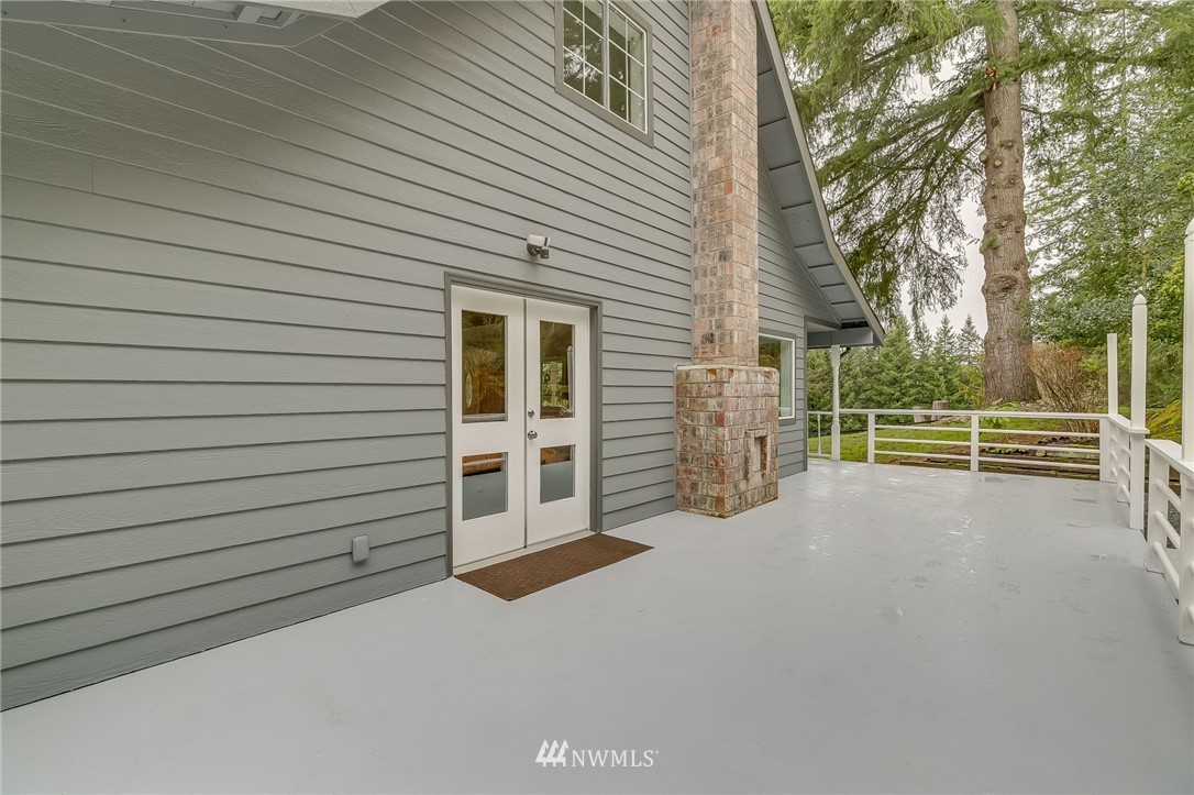 611 Newberg Road Snohomish, WA 98290 - Photo 33 of 40 a view of a house with a street