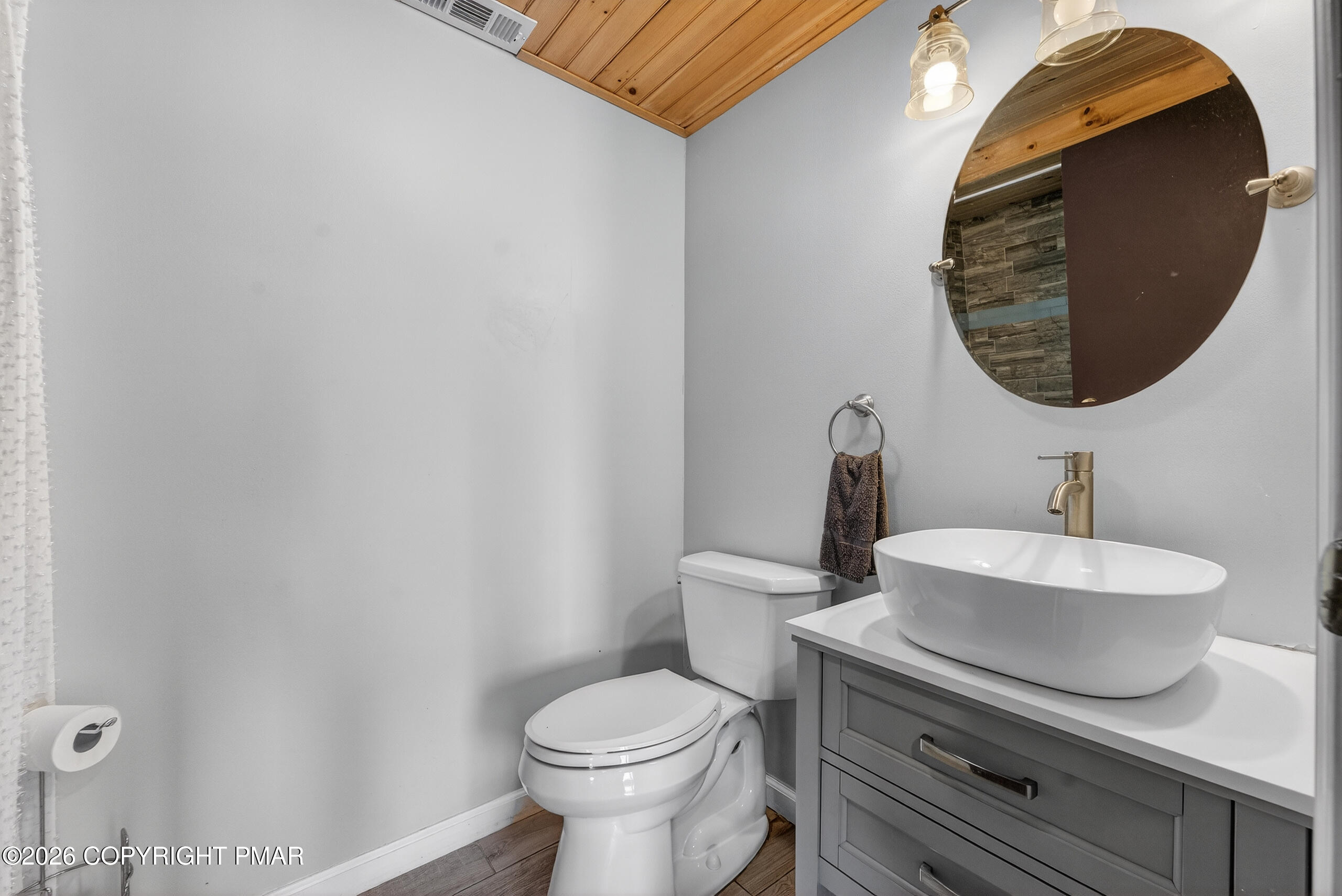 4143 Spring Circle Bushkill, PA 18324 - Photo 27 of 32 DSC07240