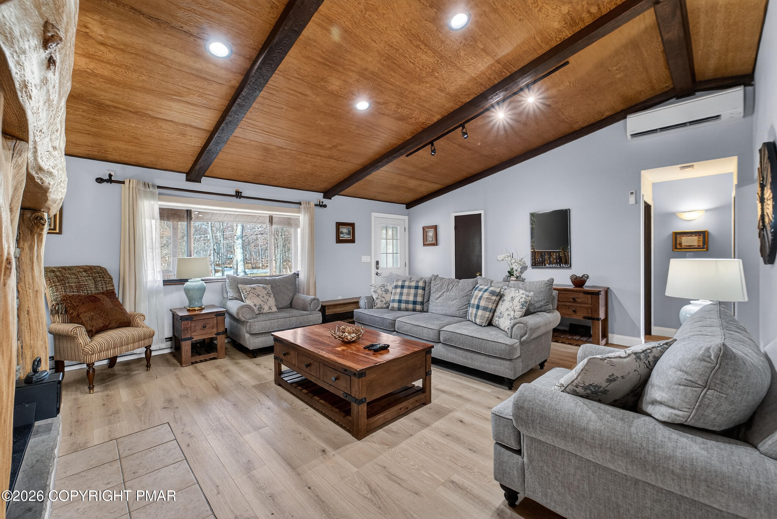 4143 Spring Circle Bushkill, PA 18324 - Photo 9 of 32 DSC07134