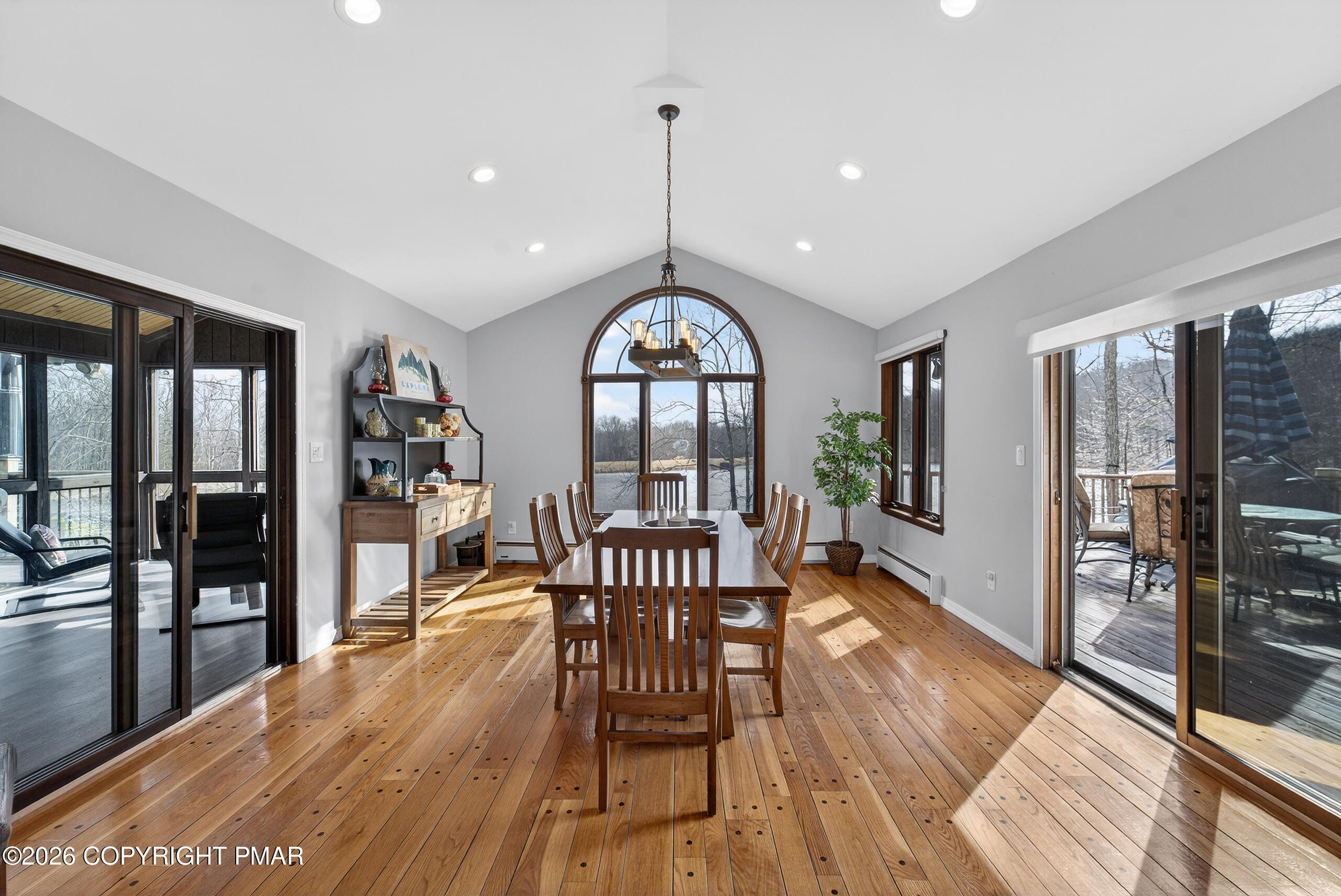 4143 Spring Circle Bushkill, PA 18324 - Photo 10 of 32 DSC07152