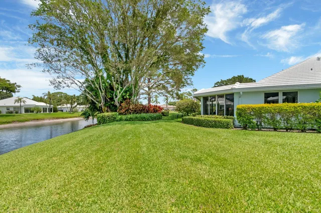 $599,000 | 5 Slash Pine Villas, Boynton Beach, FL 33436