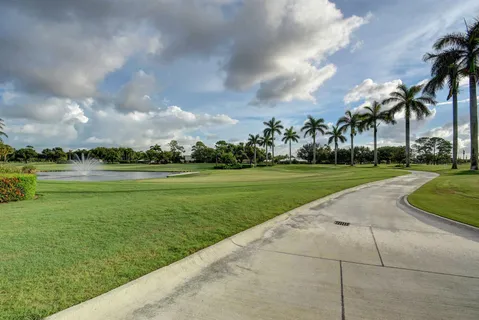 $599,000 | 5 Slash Pine Villas, Boynton Beach, FL 33436