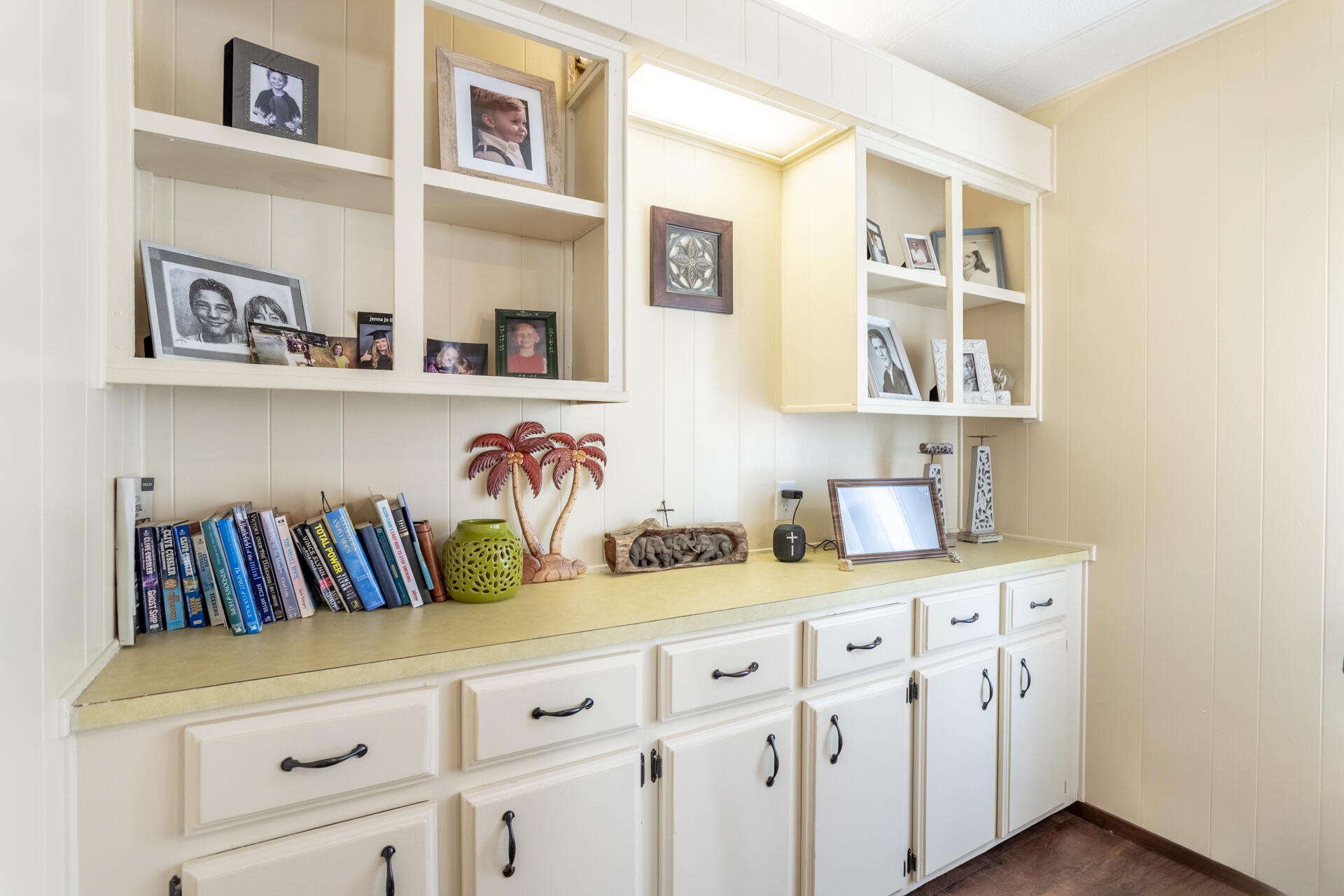 1272 Mountain Shadows Boulevard Redding, CA 96003 - Photo 4 of 22 a kitchen with cabinets and window