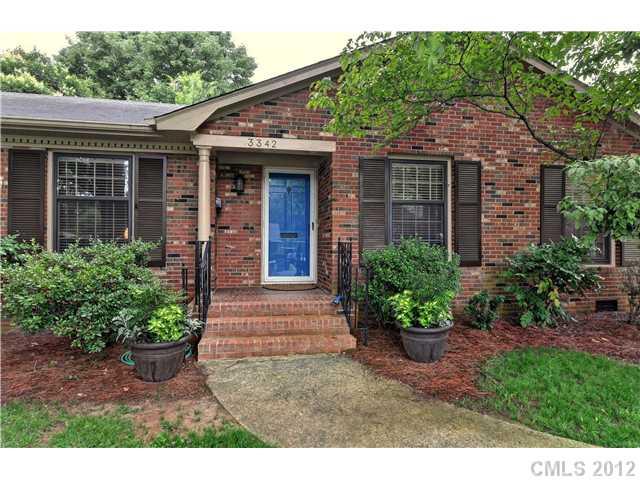 3342 Woodleaf Road Charlotte, NC 28205 - Photo 2 of 16 Gallery Image 2
