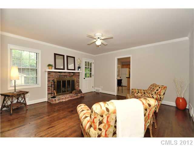 3342 Woodleaf Road Charlotte, NC 28205 - Photo 12 of 16 Gallery Image 12
