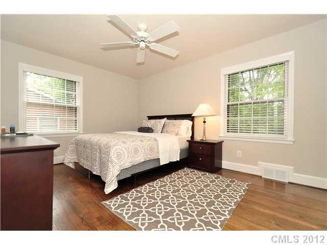 3342 Woodleaf Road Charlotte, NC 28205 - Photo 13 of 16 Gallery Image 13