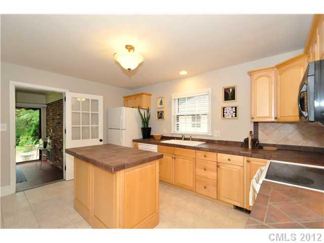 3342 Woodleaf Road Charlotte, NC 28205 - Photo 7 of 16 Gallery Image 7