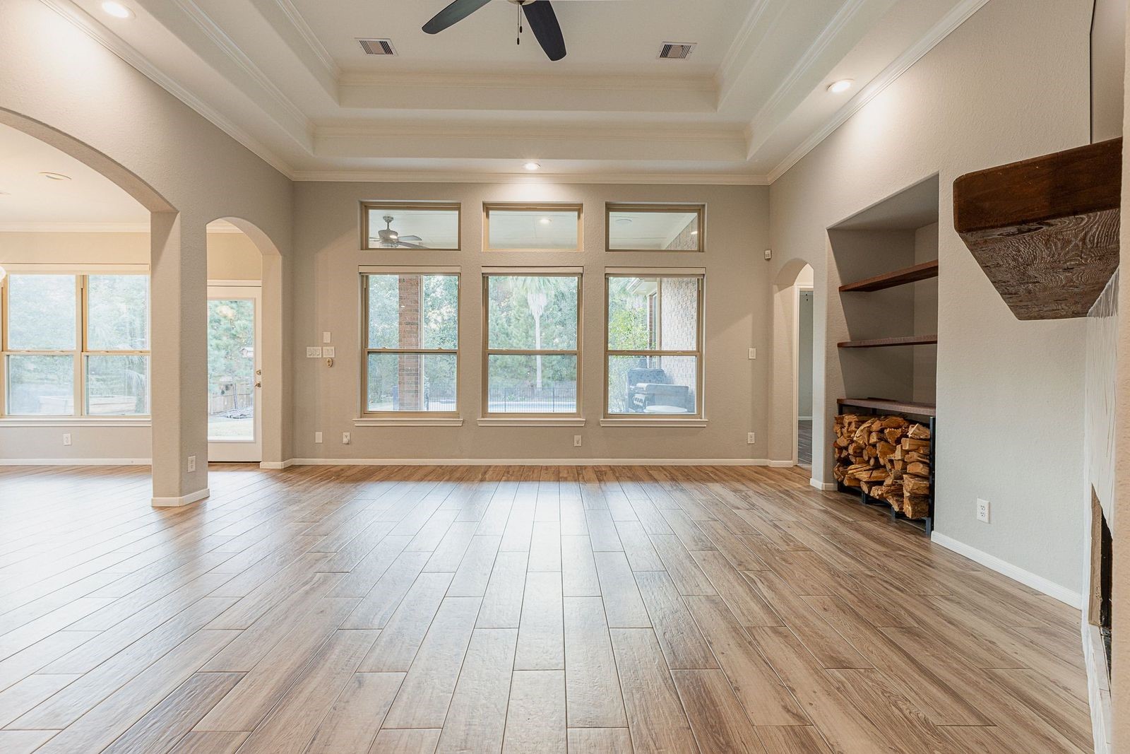 1122 Silveridge Conroe, TX 77304 - Photo 14 of 46 You'll be stunned by the high ceilings and natural light in the family room!