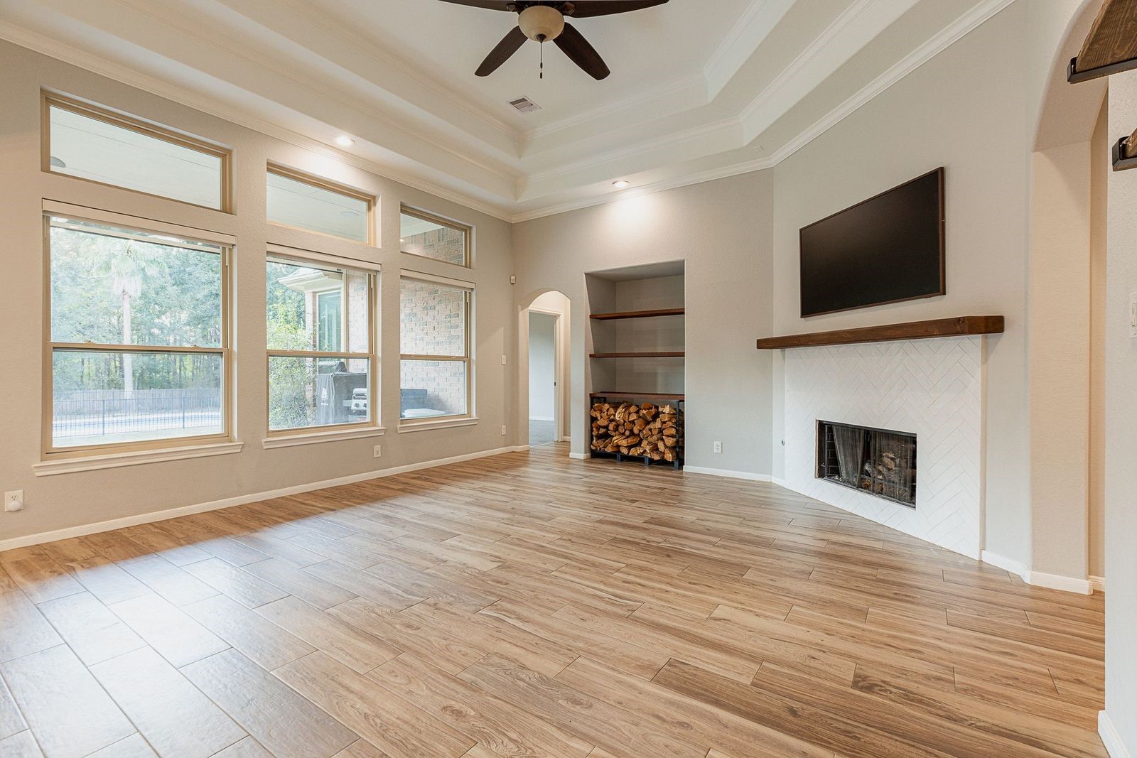 1122 Silveridge Conroe, TX 77304 - Photo 16 of 46