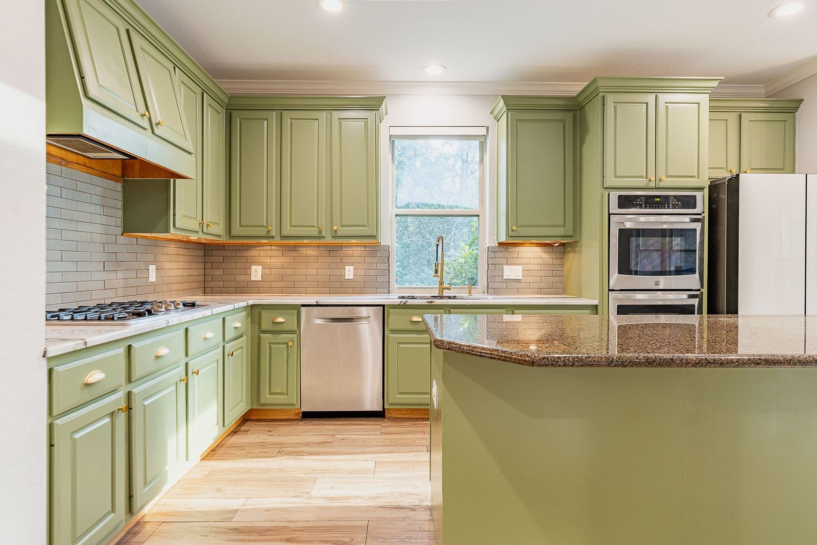 1122 Silveridge Conroe, TX 77304 - Photo 19 of 46