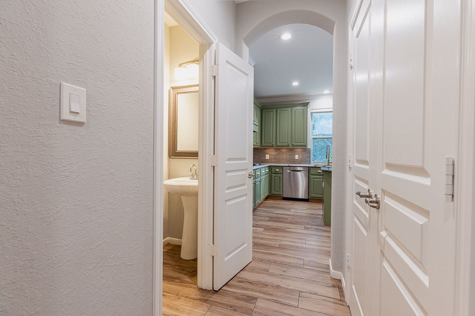 1122 Silveridge Conroe, TX 77304 - Photo 22 of 46