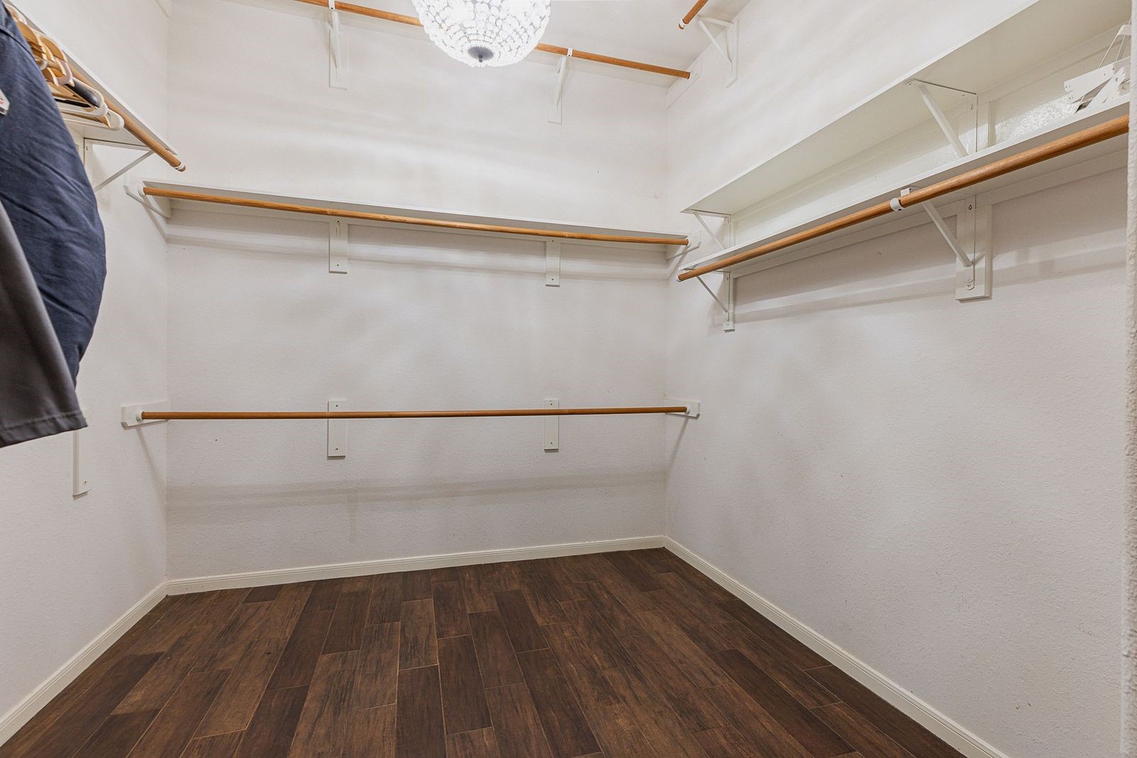 1122 Silveridge Conroe, TX 77304 - Photo 28 of 46 Primary walk-in closet