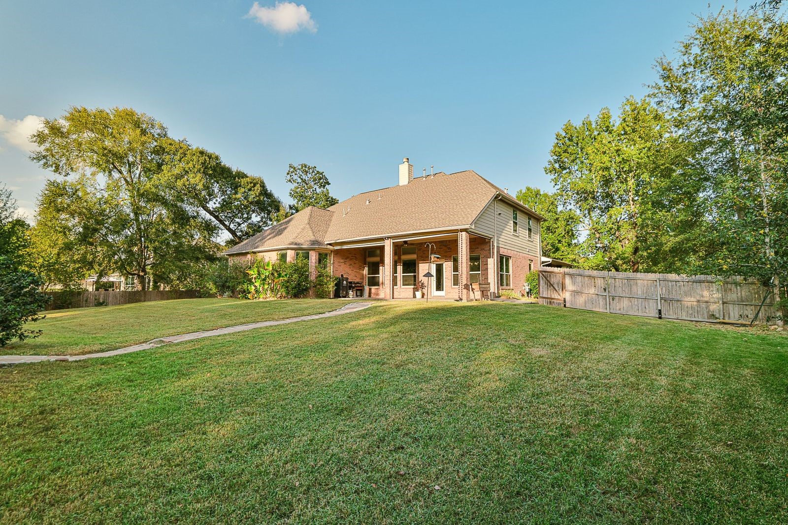 1122 Silveridge Conroe, TX 77304 - Photo 38 of 46