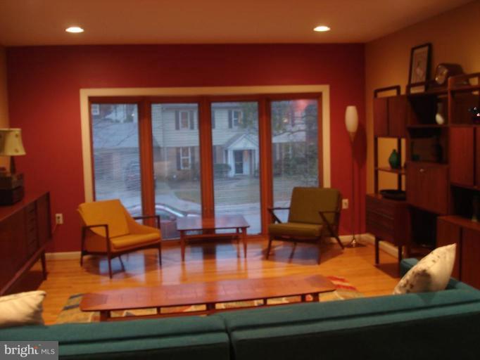 9213 Friars Road Bethesda, MD 20817 - Photo 12 of 15 a living room with furniture