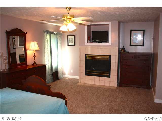 11429 Georgetown Road Mechanicsville, VA 23116 - Photo 9 of 15 Master Bedroom