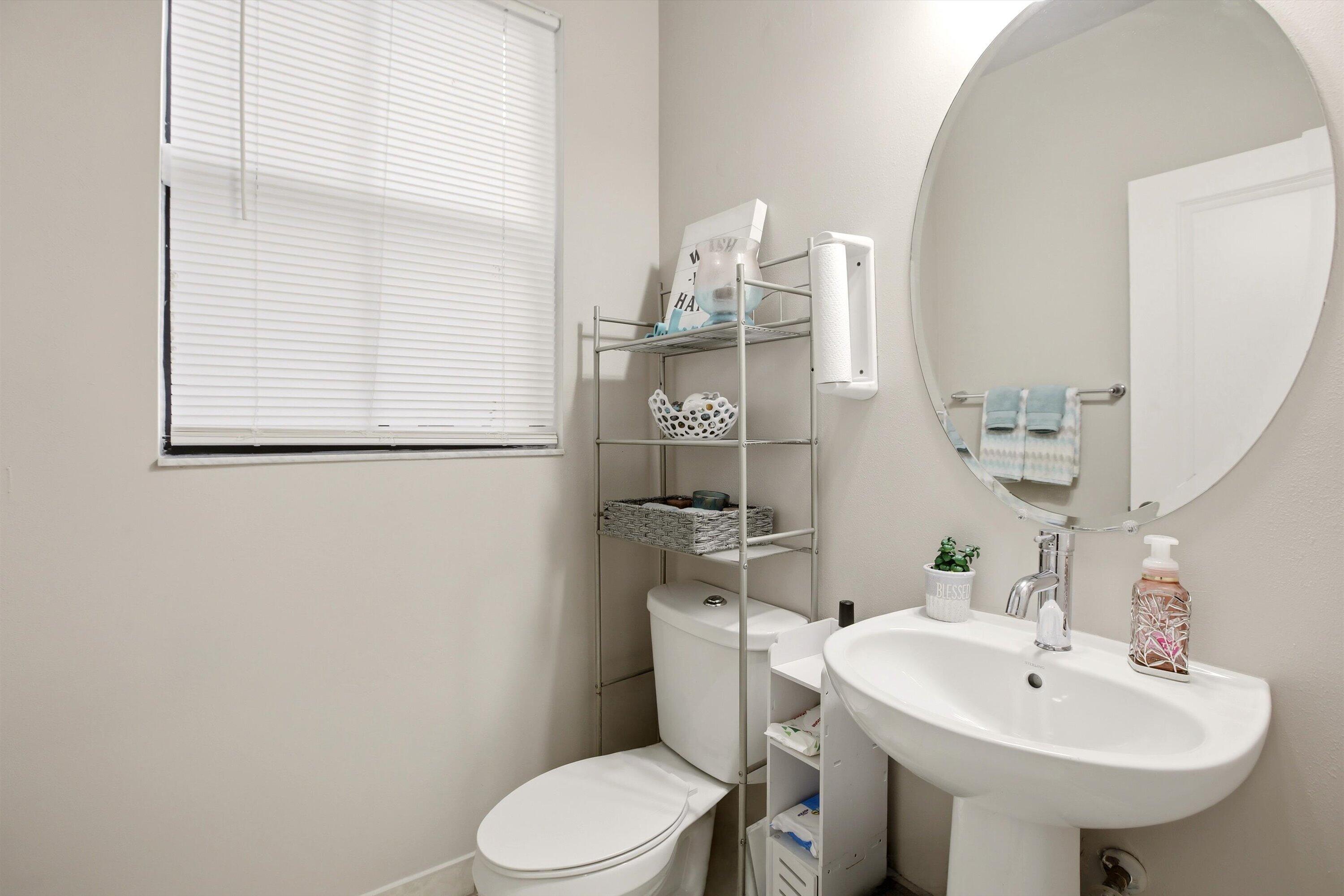 6026 Pine Tree Way, Unit 6026 Riviera Beach, FL 33410 - Photo 14 of 31 10-Property Photo 010