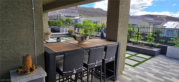 $979,000 | 333 Crimson Edge Street, Henderson, NV 89012
