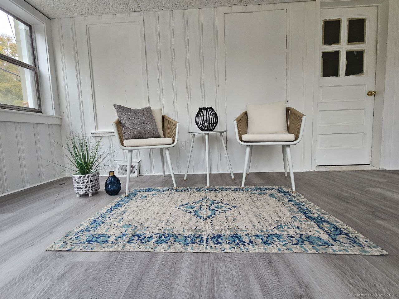 !st Floor Enclosed Sun Porch