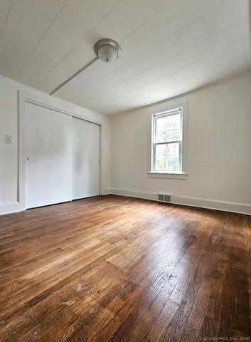 $1,950 | 10 Benedict Street, Plymouth, CT 06786