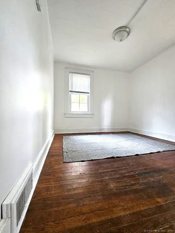 $1,950 | 10 Benedict Street, Plymouth, CT 06786