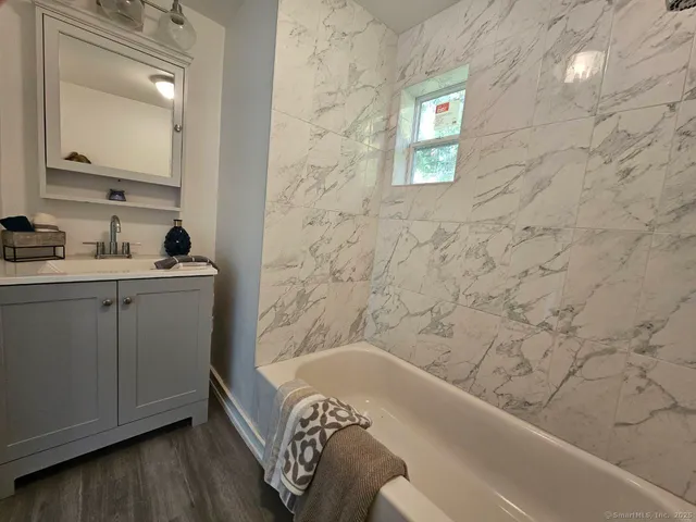 $1,950 | 10 Benedict Street, Plymouth, CT 06786