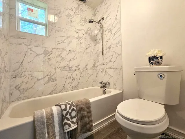 $1,950 | 10 Benedict Street, Plymouth, CT 06786