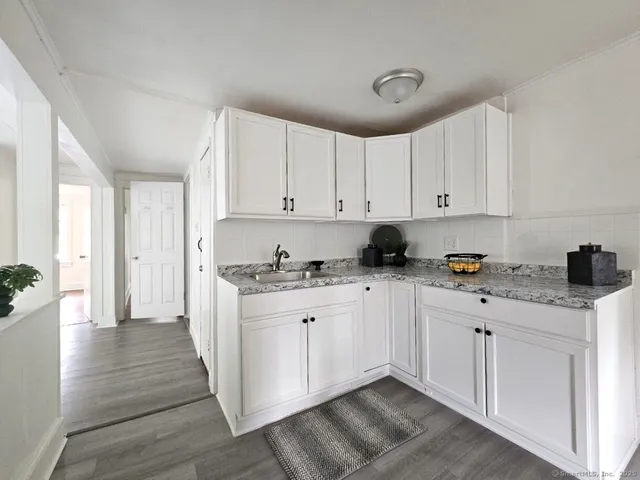 $1,950 | 10 Benedict Street, Plymouth, CT 06786