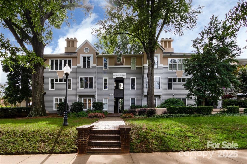 318 Queens Road, Unit 9 Charlotte, NC 28204 - Photo 1 of 29 Gallery Image 1