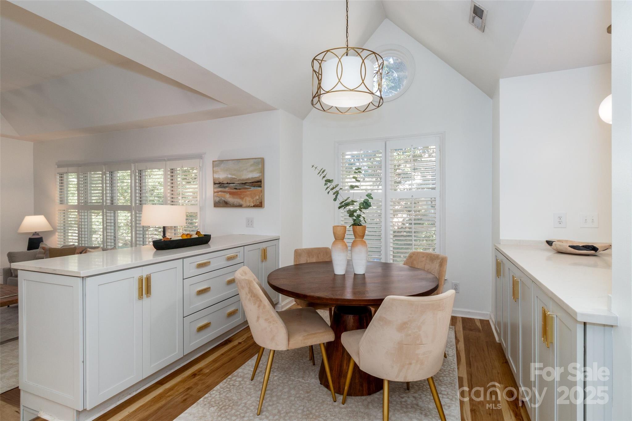 318 Queens Road, Unit 9 Charlotte, NC 28204 - Photo 6 of 29 Gallery Image 6