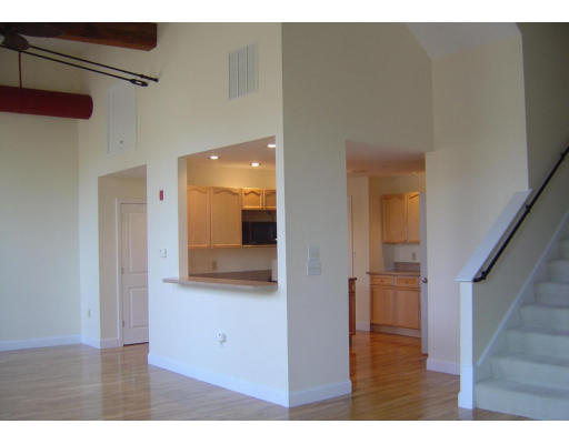 12 Brookside Road, Unit 26 Westford, MA 01886 - Photo 3 of 6 Gallery Image 3