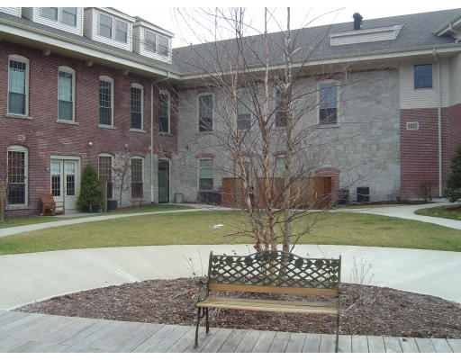 12 Brookside Road, Unit 26 Westford, MA 01886 - Photo 5 of 6 Gallery Image 5