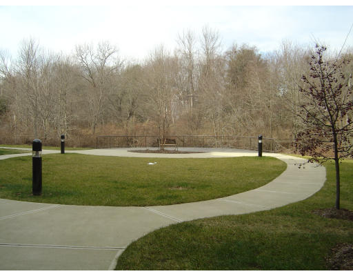 12 Brookside Road, Unit 26 Westford, MA 01886 - Photo 6 of 6 Gallery Image 6