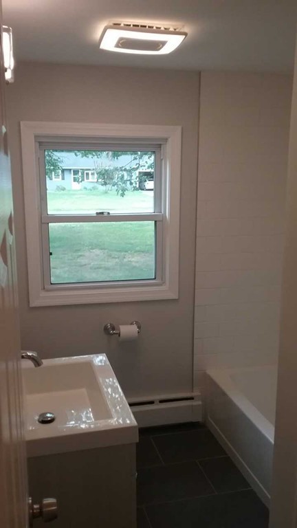 29 Rural Lane East Longmeadow, MA 01028 - Photo 10 of 15 Gallery Image 10